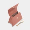 Bolso con asa superior Cierraa