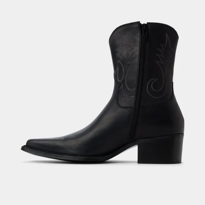 Bota de tobillo Guthrie, tacón grueso Bota de tobillo Guthrie, tacón grueso