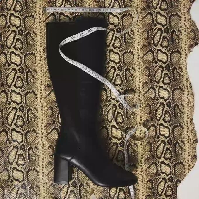 Bota hasta la rodilla Satori-wc, pantorrilla ancha Bota hasta la rodilla Satori-wc, pantorrilla ancha