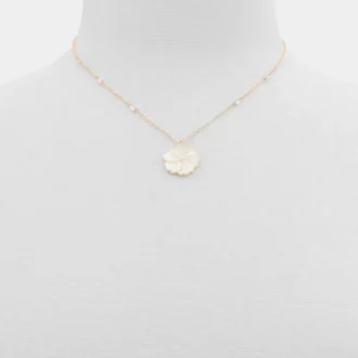 Collar con colgante Magnolia