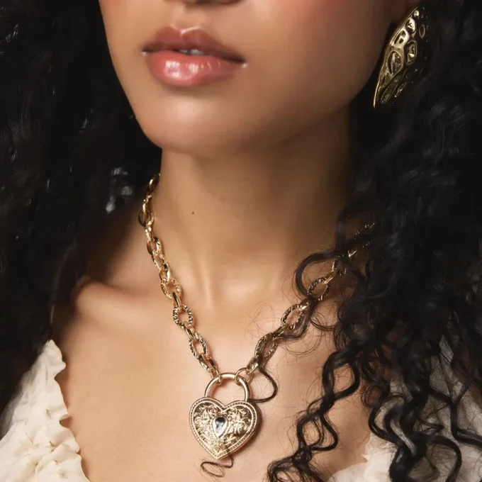 Collar Luvella