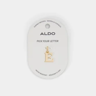 Dije de joyería con iniciales