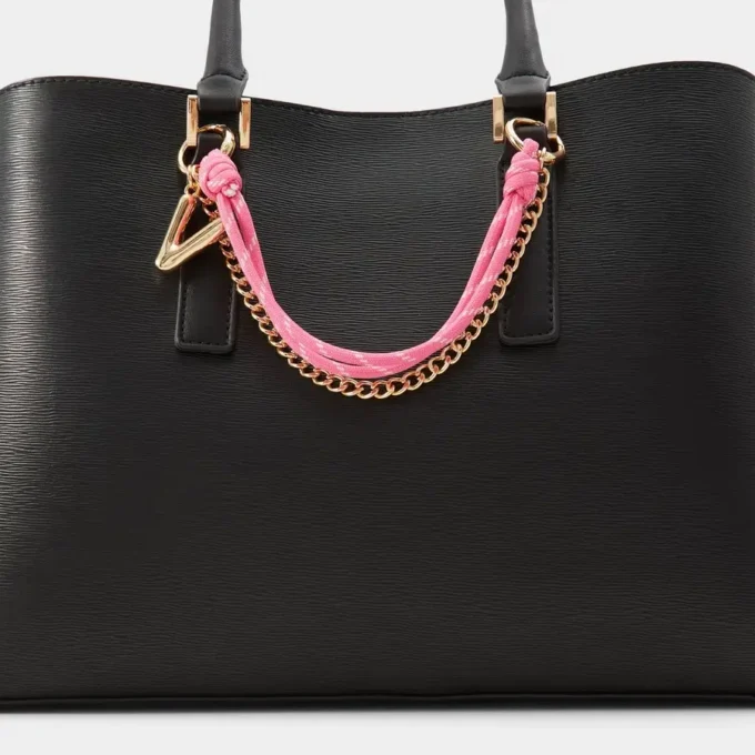 Dije para bolso con letras Dije para bolso con letras