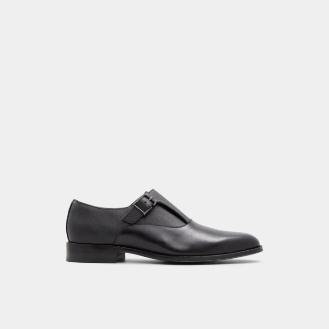 Elegante mocasín con hebilla Elegante mocasín con hebilla