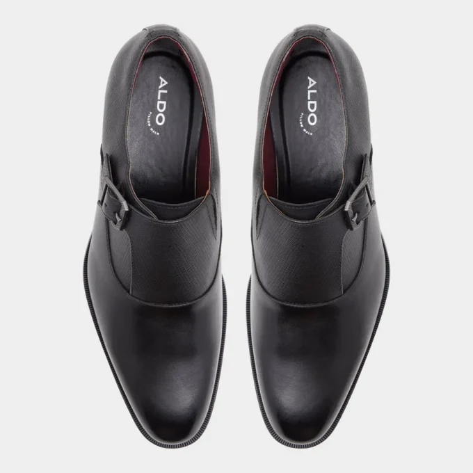 Elegante mocasín con hebilla Elegante mocasín con hebilla