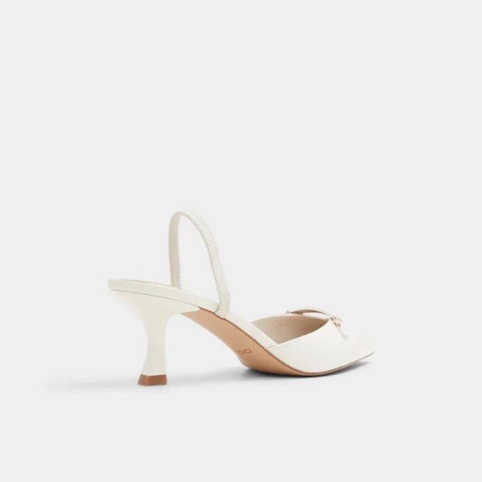 Nailah: sandalia con talón bajo, talón bajo