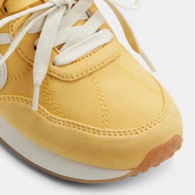 Zapatilla Caely, suela de jogger Zapatilla Caely, suela de jogger